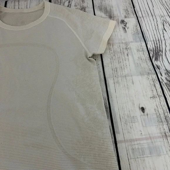 Lululemon Swiftly Tech Short Sleeve Cream White Athletic Shirt Size 12 - Picture 5 of 11